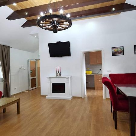 Apartament 2 Camere - Casa Divertis Buzau Exterior photo