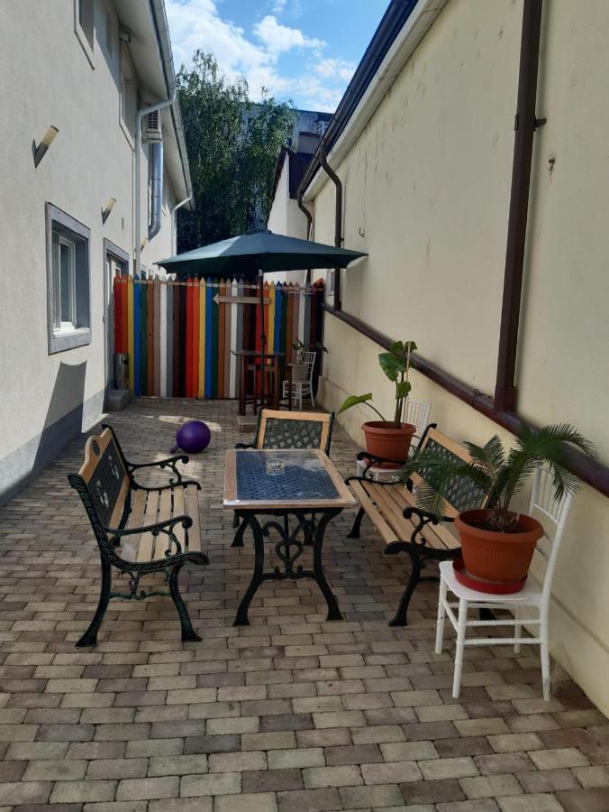 Apartament 2 Camere - Casa Divertis Buzau Exterior photo